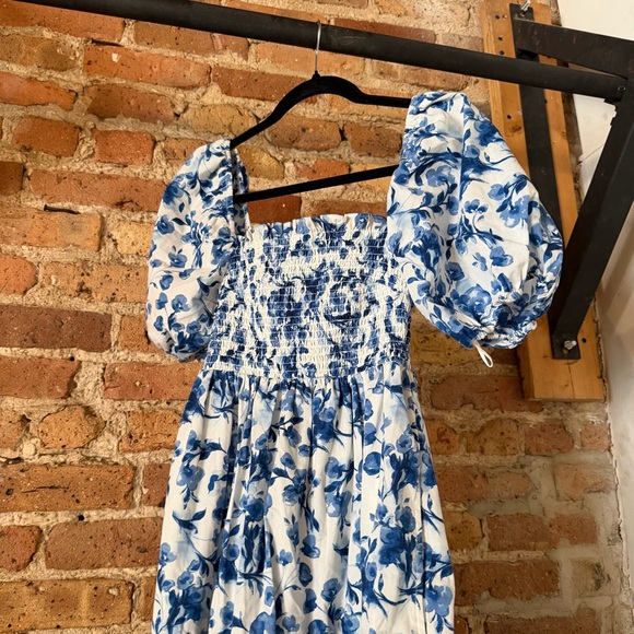 Abercrombie & Fitch Blue and White Floral Midi Dress - Picture 6 of 8